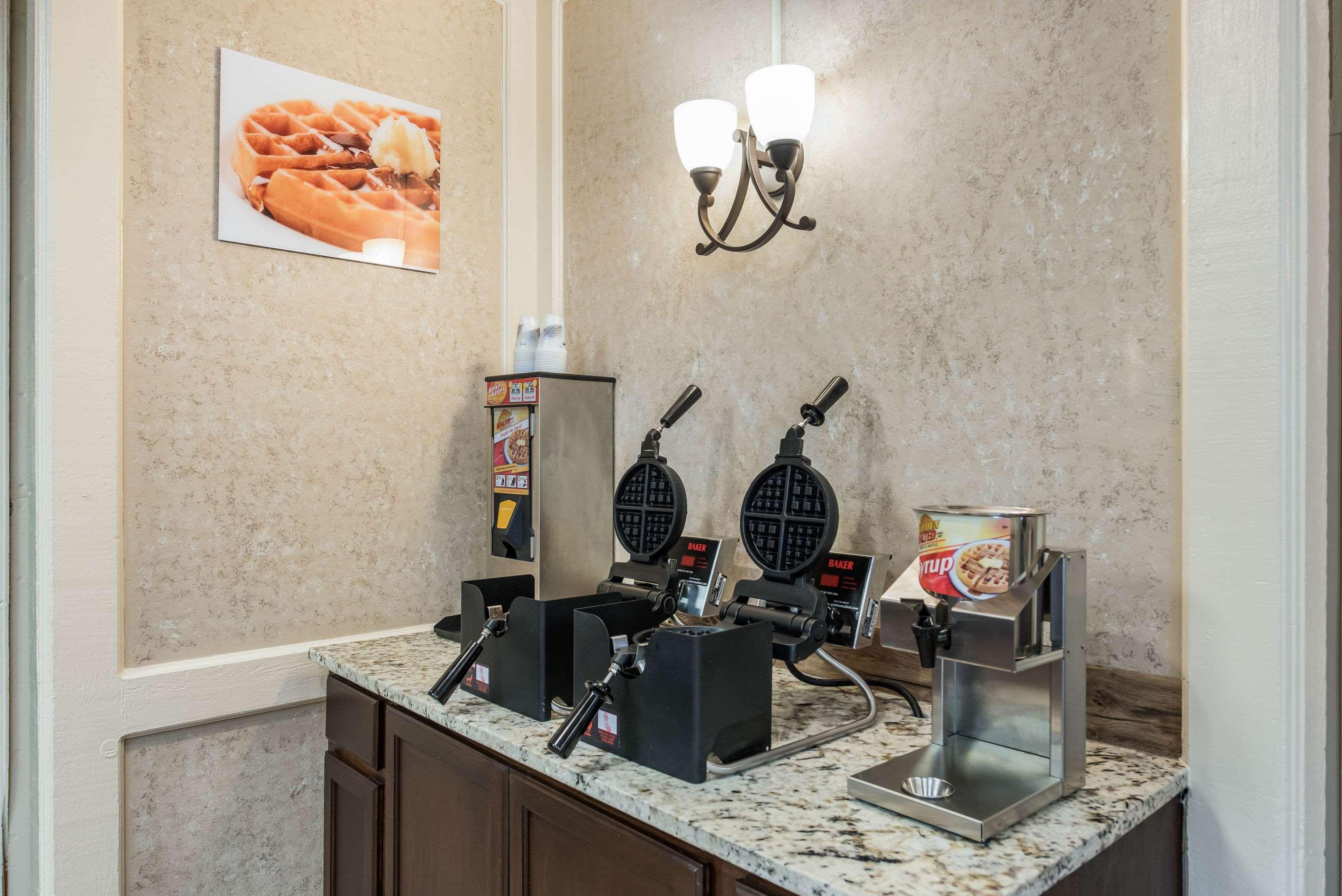 Hotel Quality & Albert Lea